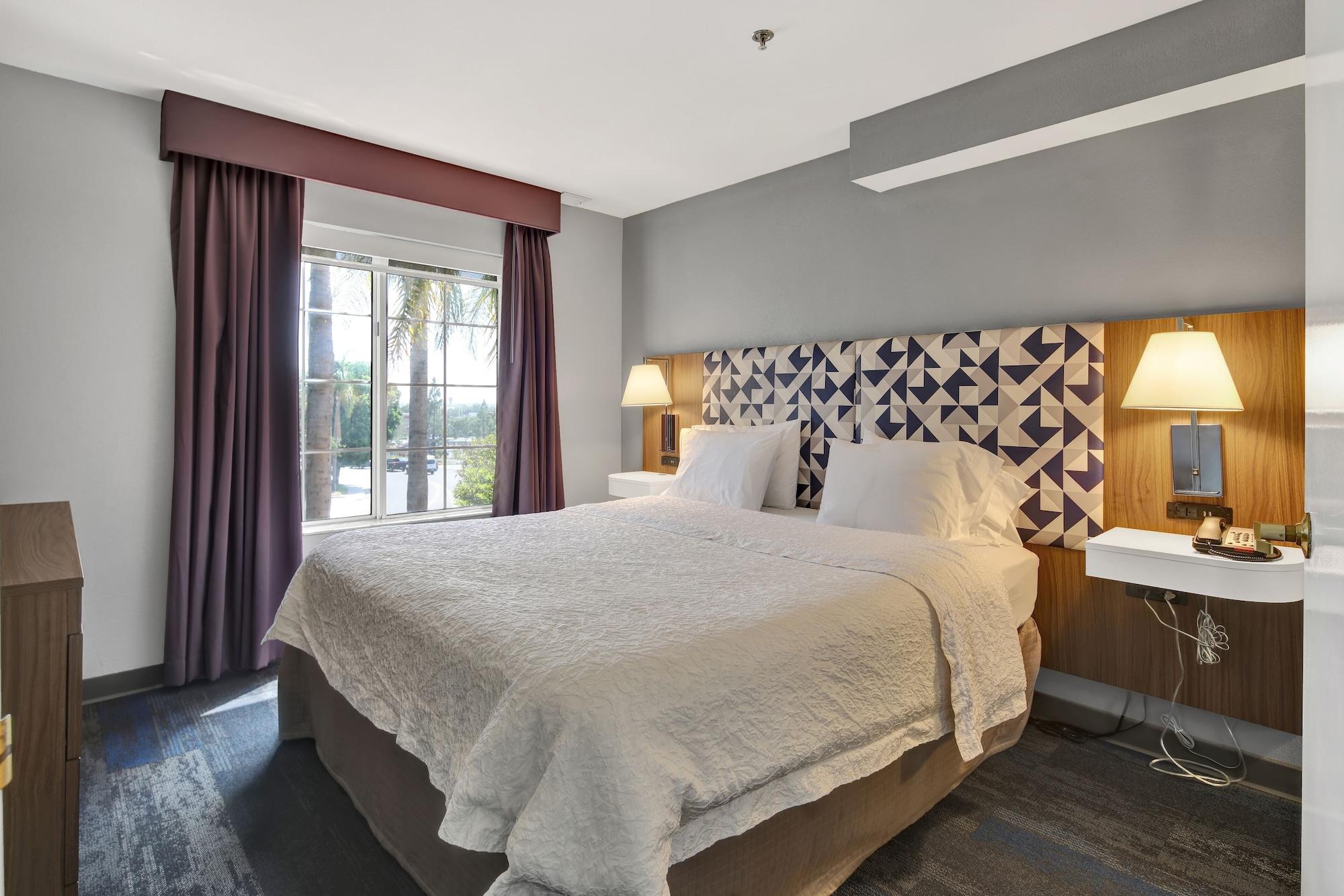 Express Inn Санта Ана Екстериор снимка